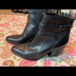 Naturalizer Cow Girl Ankle Boots Black Leather